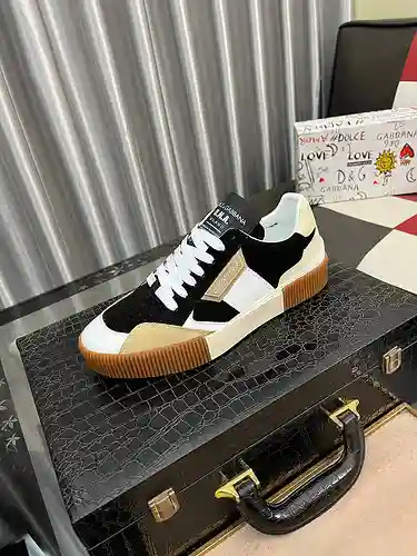 Modelo de pareja Dolce & Gabbana Código: 1214B40 Talla: 36-44