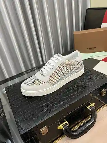 Zapatos de hombre Burberry Código: 1214B40 Talla: 38-44