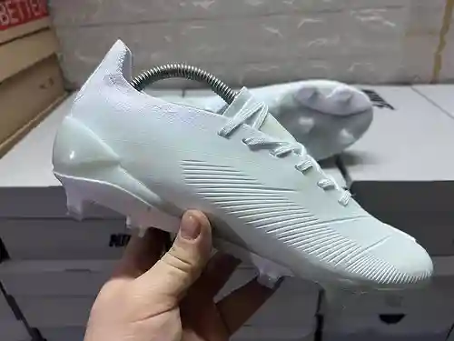 (Llegó) Zapatos de fútbol FG Adidas Falcon de 24.a generación totalmente tejidos con cordones PREDAT