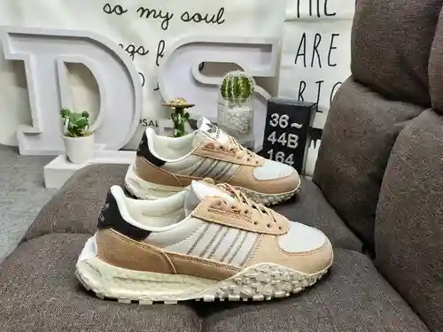 164DAdidas / Clover Boost originales Retropy E5 zapatos para correr retro palomitas de maíz / gris b