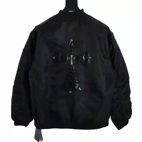 Chaqueta bomber CH de cuero con parche cruzado