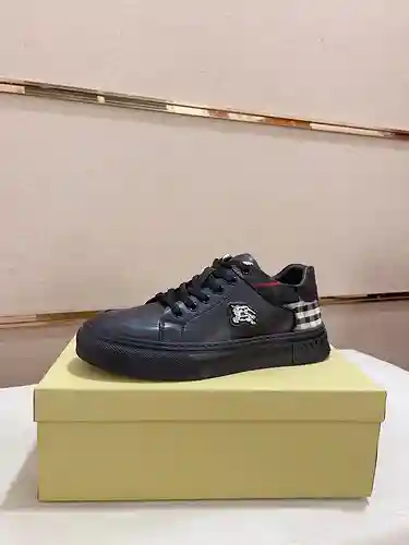 Zapatos de hombre Burberry Código: 1216B60 Talla: 38-44