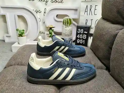 951DAdidas originals Busenitz Vulc adidas Casi 70 años de originales clásicos hechos de gamuza origi