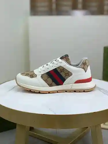Zapatos de hombre GUCCI Código: 1212D50 Talla: 38-44 (45 se pueden personalizar)