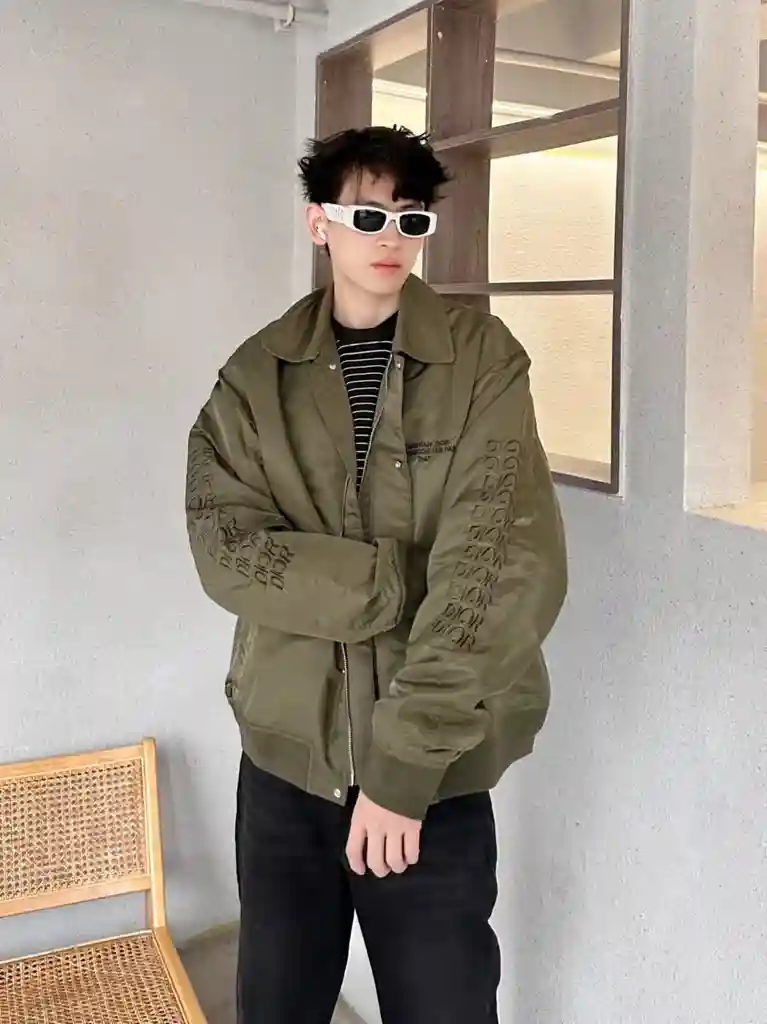 1703324880438.webp