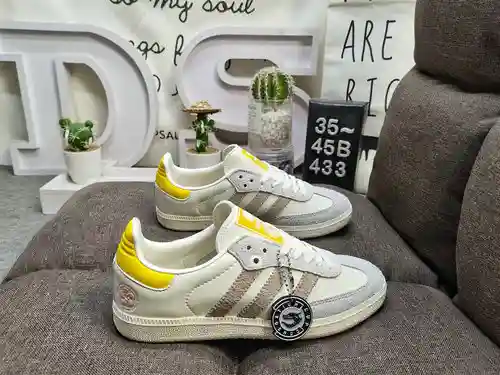 433DAdidas originals Busenitz Vulc adidas Casi 70 años de originales clásicos hechos de gamuza origi