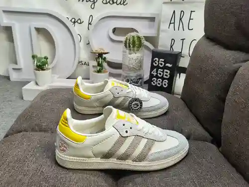 386DAdidas originals Busenitz Vulc adidas Casi 70 años de originales clásicos hechos de gamuza origi