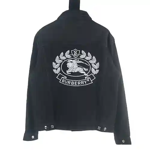 Burberry BBR chaqueta vaquera lavada con bordado de caballo de guerra