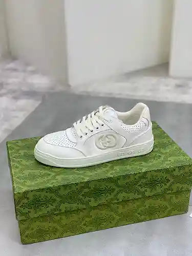 Modelo pareja GUCCI Código: 1221C30 Talla: 35-46 (45,46 personalizado)