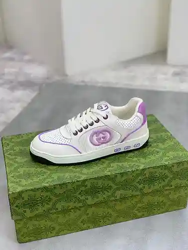 Modelo pareja GUCCI Código: 1221C30 Talla: 35-46 (45,46 personalizado)