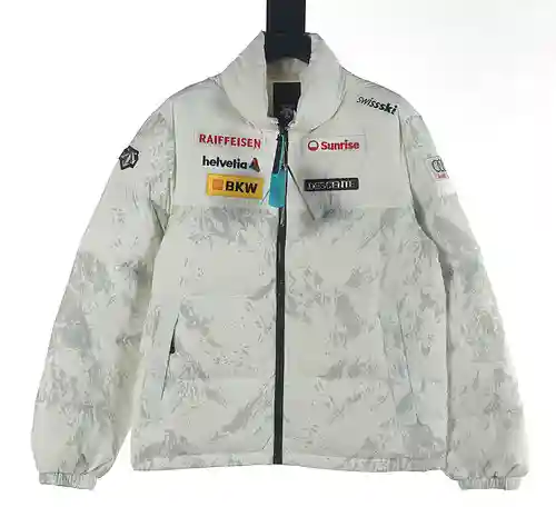 Desc*ente Descente chaqueta de plumas funcional para exteriores Audi con etiqueta en el hombro y var