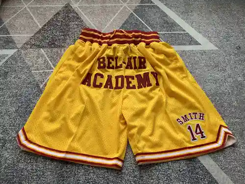Pantalones de bolsillo Kobe High School Edition Pantalones amarillos