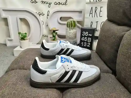 132DAdidas originals Busenitz Vulc adidas Casi 70 años de originales clásicos hechos de gamuza, horm