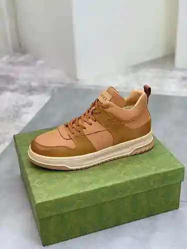 Zapatos de hombre GUCCI con forro de lana real Código: 1221C20 Talla: 38-44 (personalizado a 37,45)