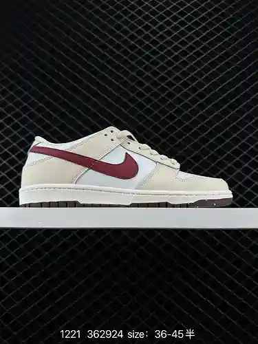 2 zapatos de skate deportivos informales de caña baja retro de la serie Nike SB Dunk Low. El cojín Z