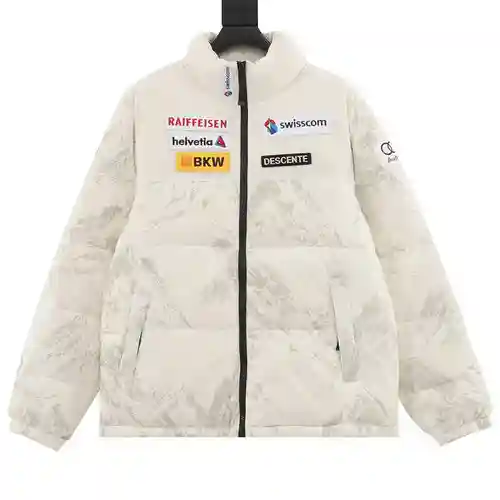 Desc*ente/Desante 22Fw Anorak Dior con varias etiquetas