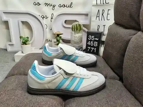 771DAdidas originals Busenitz Vulc adidas Casi 70 años de originales clásicos hechos de gamuza origi