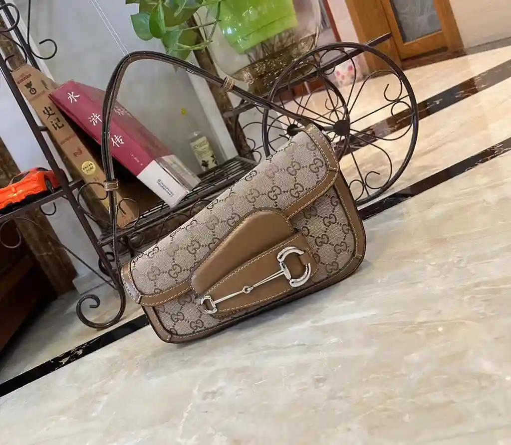 KK02050 (1).webp