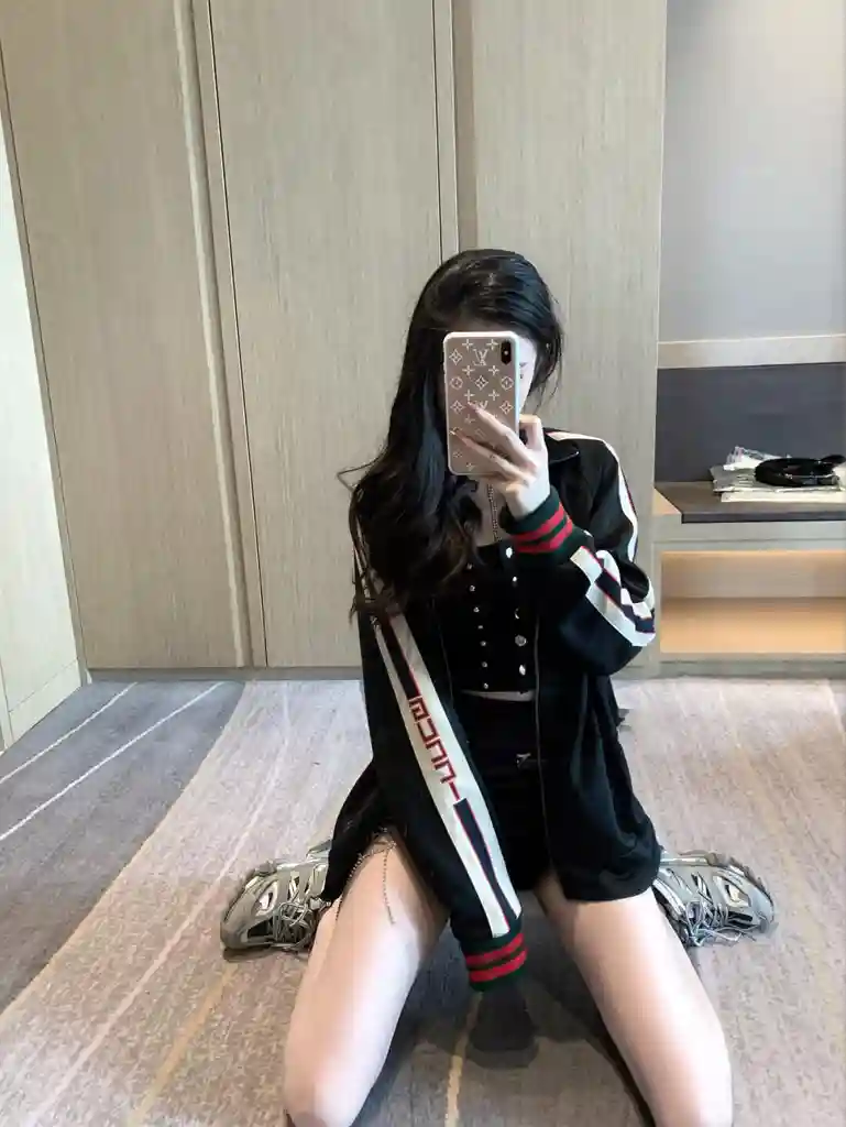 5755d114617769e4172d4c9b49f9964.webp