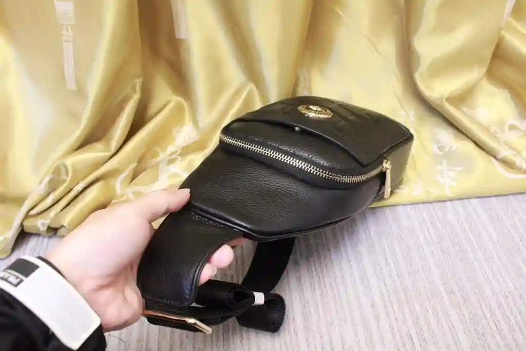 ER002050 (4).webp