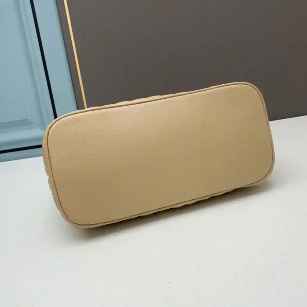 KK02450 (14).webp