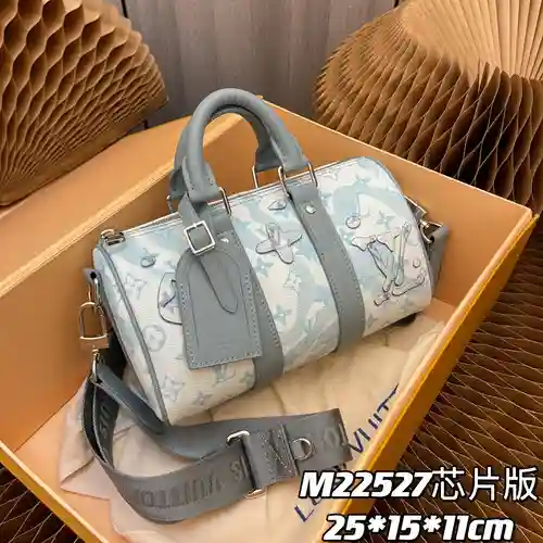 El bolso LL está hecho de cuero original importado de primera calidad, versión réplica de alta gama,