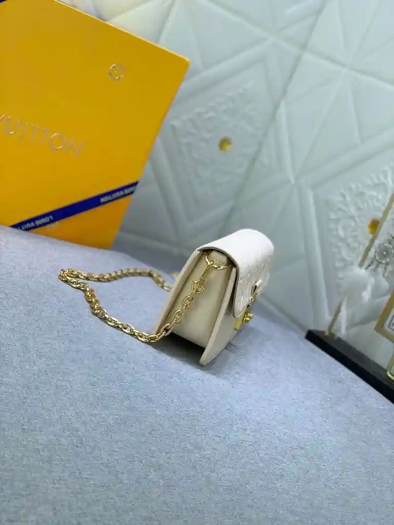 ER001850 (6).webp