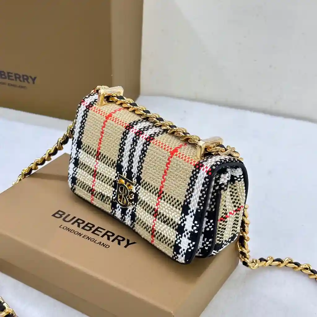 KK04950 (4).webp