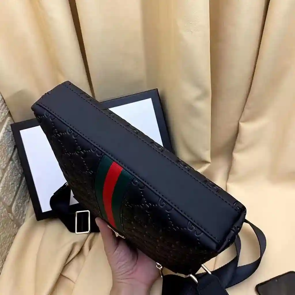 EE002550 (3).webp