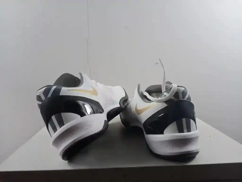 黑白金40-46 (5).webp