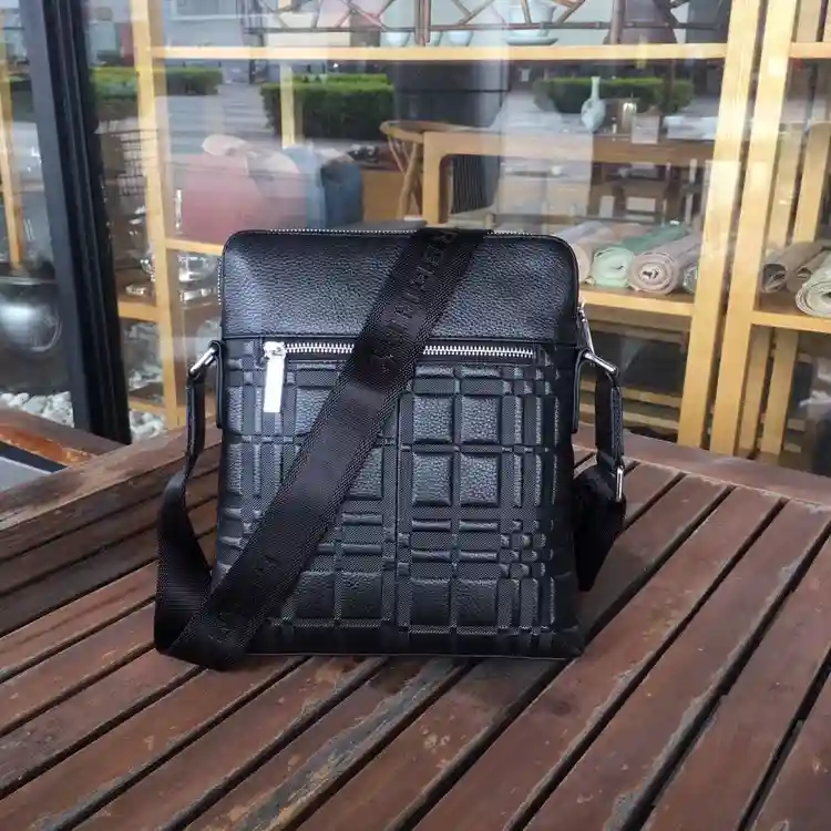 ER002450 (4).webp