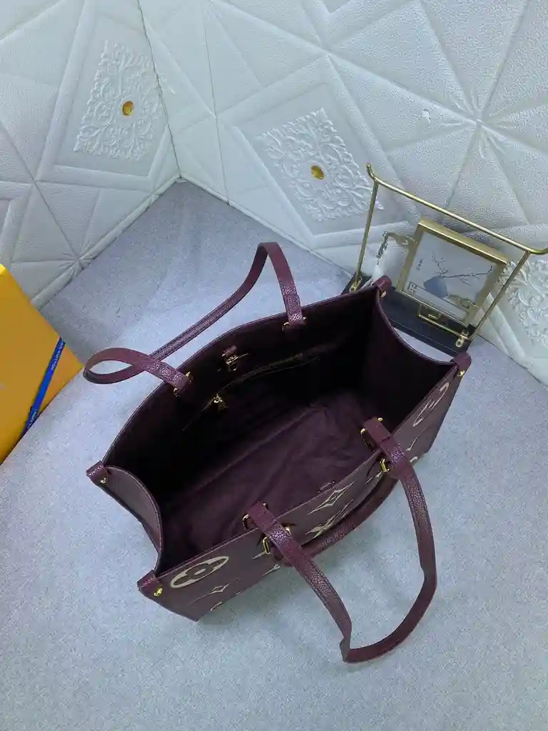 EE001950 (2).webp