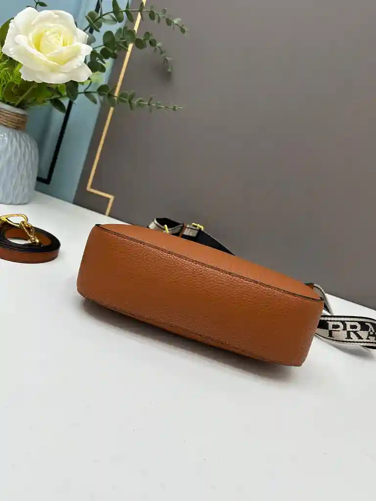 KK02350 (44).webp