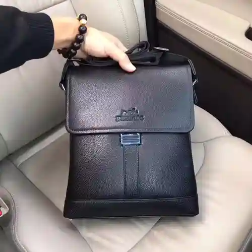 Bolso bandolera para caballero, elaborado en piel vacuna original importada, alta calidad, entrega e