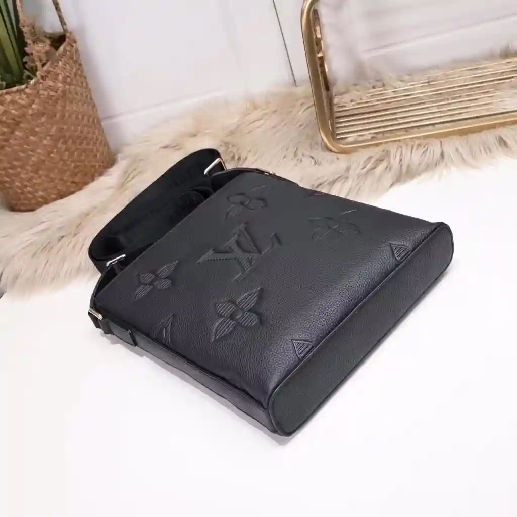 ER002450 (3).webp