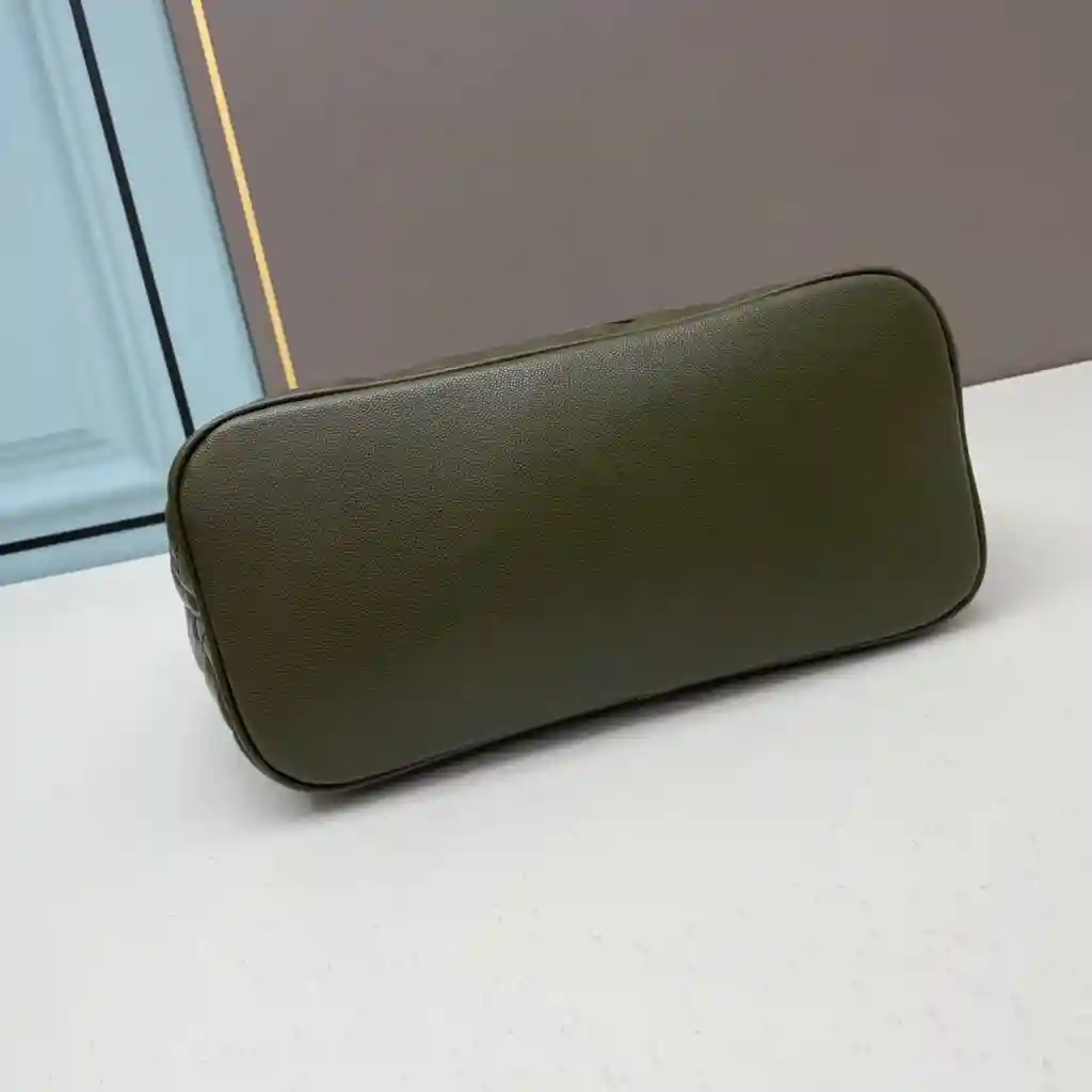 KK02450 (9).webp
