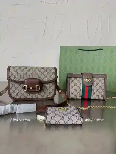 Juego de tres piezas fabricado en material de lona importado, alta calidad, entrega en bolsa de rega