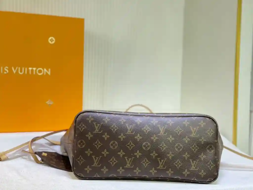 EE002050 (3).webp