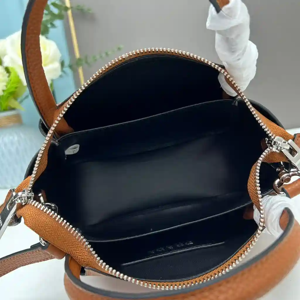 HR002550 (13).webp