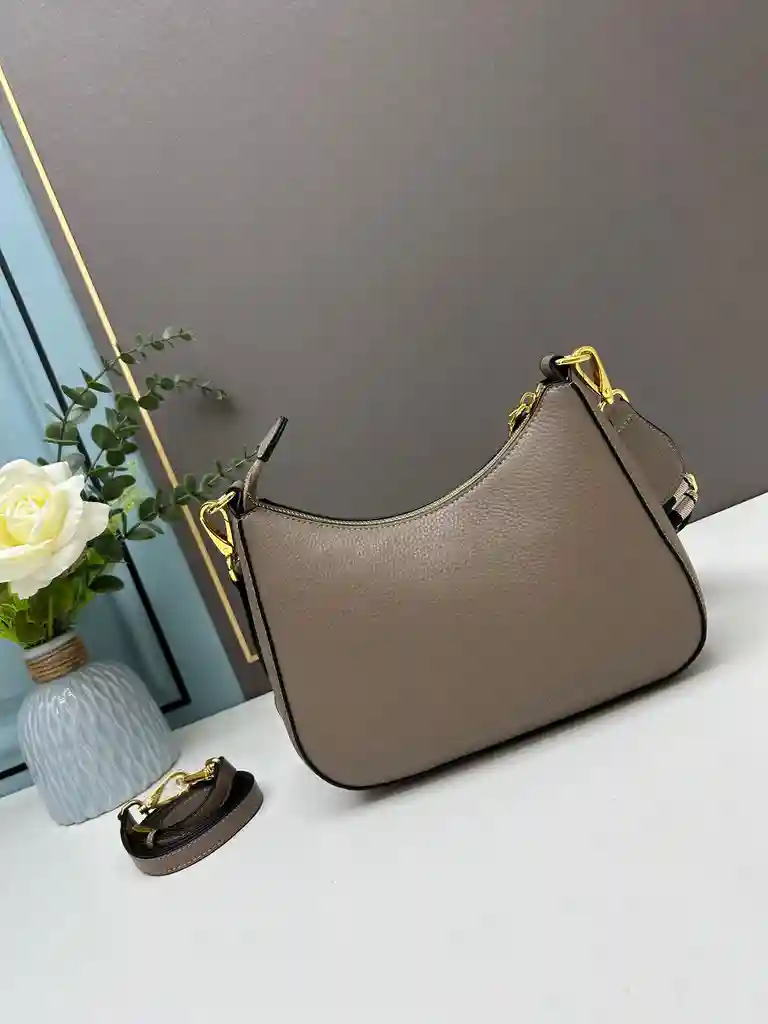 KK02350 (38).webp
