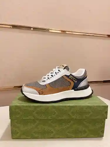 Zapatos de hombre GUCCI Código: 1226B60 Talla: 38-44 (se puede personalizar a 45, no retornable)