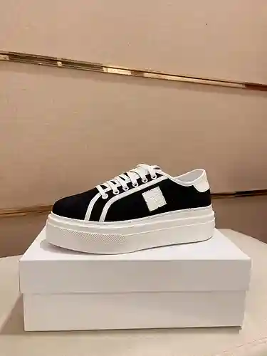 Zapatos de hombre Givenchy Código: 1226B30 Talla: 38-44 (se puede personalizar a 45, no reembolsable