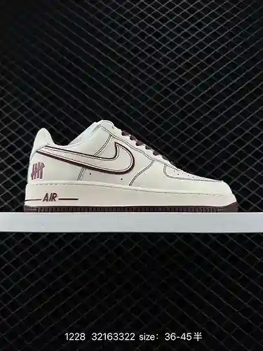 Zapatillas deportivas informales, versátiles y de caña alta Nike Air Force Low Air Force 1. La combi