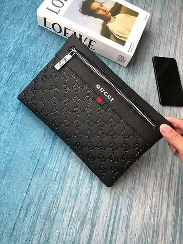 Bolso clutch para caballero, elaborado en piel vacuna original importada, alta calidad, entrega en b