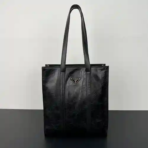 Bolso bandolera Hecho de material de lona importado Calidad de alta gama Entrega en bolsa de regalo 