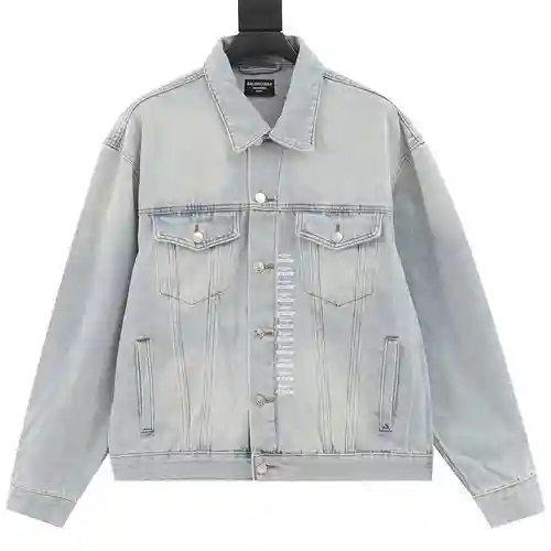Chaqueta vaquera con talla marcada BLCG 24SS