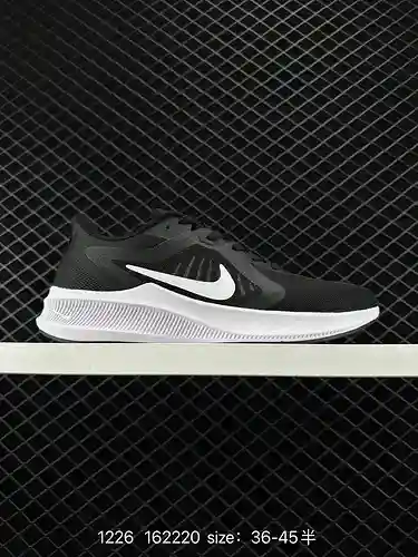 Zapatillas para correr Nike Air Zoom Winflo Moon Este zapato está diseñado con malla mejorada y mayo