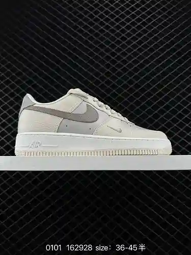 4 Nike Air Force Low Air Force 1 zapatillas deportivas informales, versátiles y de caña baja. La com