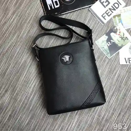 Bolso bandolera para caballero, elaborado en piel vacuna original importada, alta calidad, entrega e