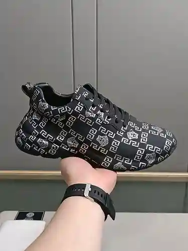 Zapatos de hombre Versace Código: 123C00 Talla: 38-44 (45 personalizados)